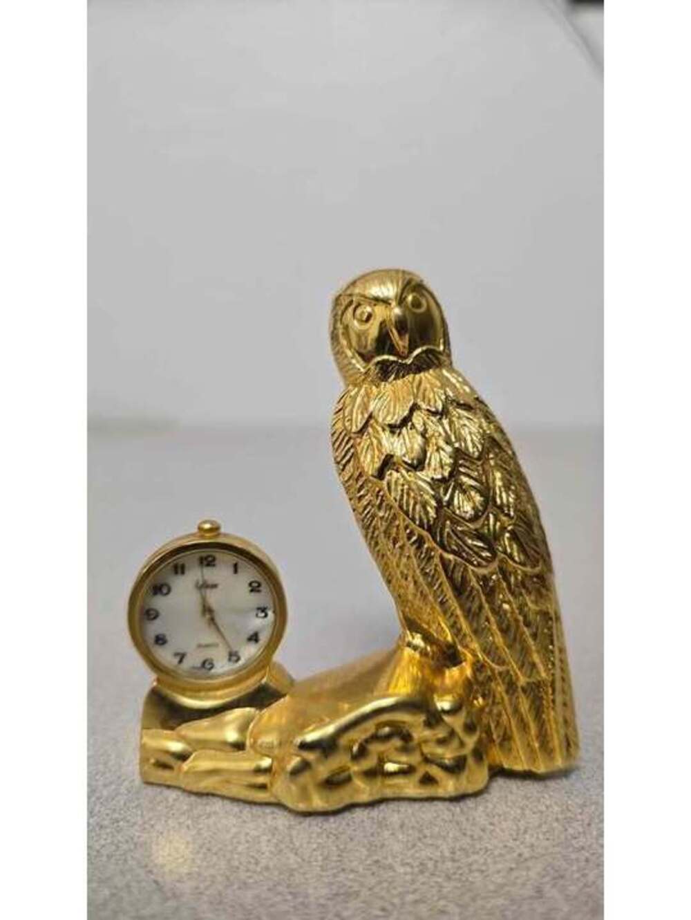 Vintage Gold Tone Owl Figurine Quartz Desk Clock Collectible